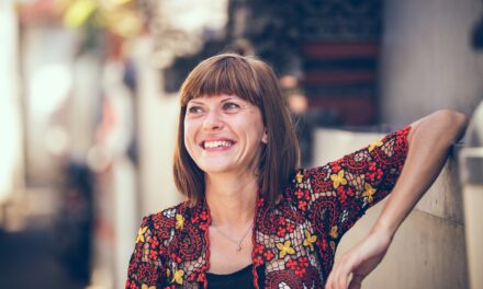 Finding Relief: Why Holistic Treatments for Menopause May Be a Better Option Than Traditional Medicines