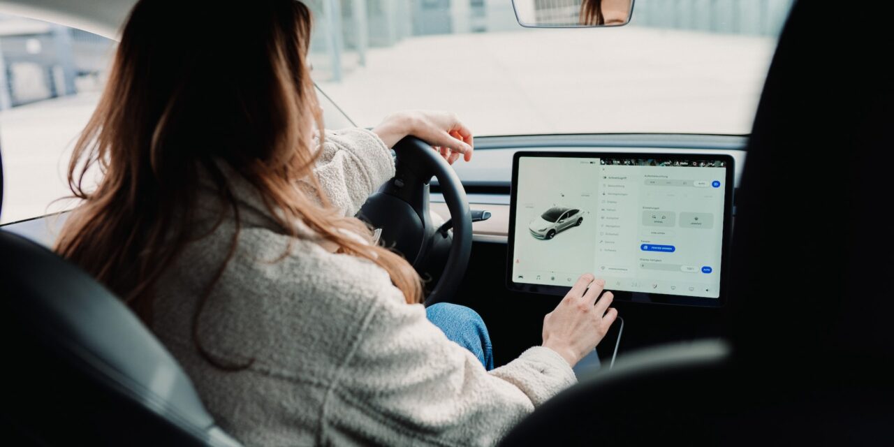 The Top Eco Cars for the modern Woman: A Guide to Environmentally Friendly and Stylish Vehicles